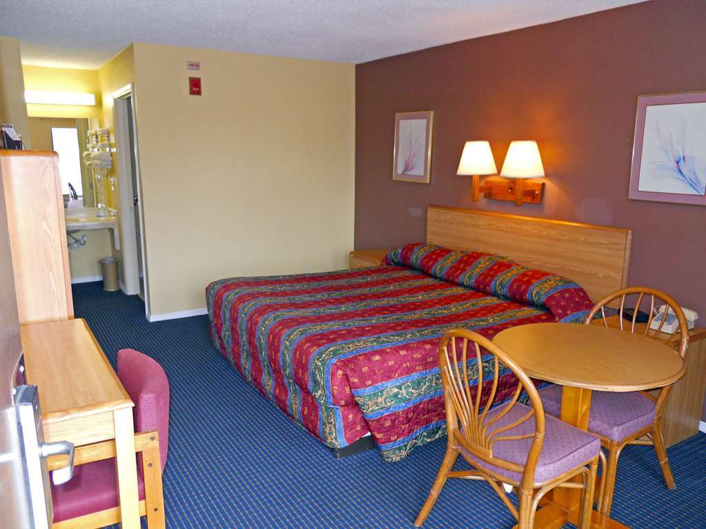 Americas Best Inn - Savannah I-95 Джорджтаун Номер фото