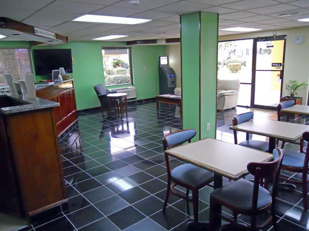 Americas Best Inn - Savannah I-95 Джорджтаун Интерьер фото