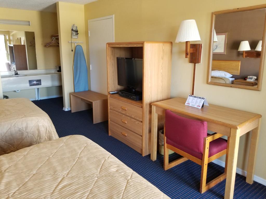 Americas Best Inn - Savannah I-95 Джорджтаун Экстерьер фото