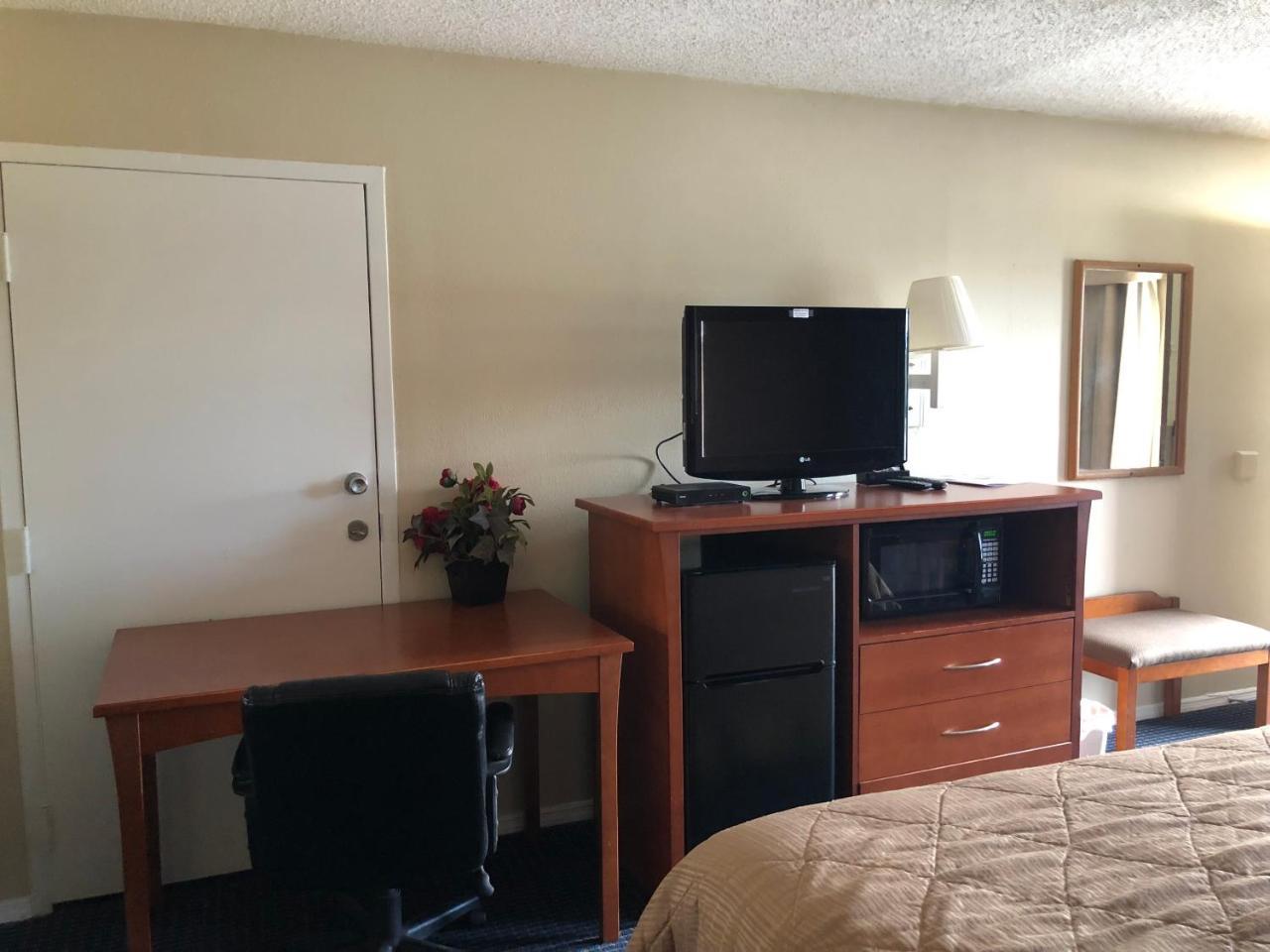 Americas Best Inn - Savannah I-95 Джорджтаун Экстерьер фото