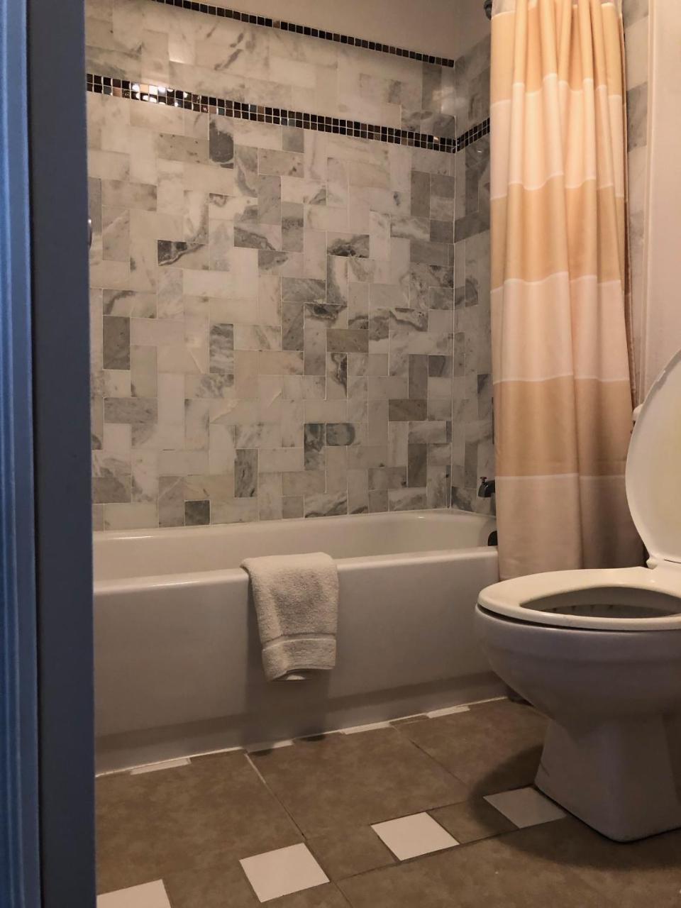 Americas Best Inn - Savannah I-95 Джорджтаун Экстерьер фото