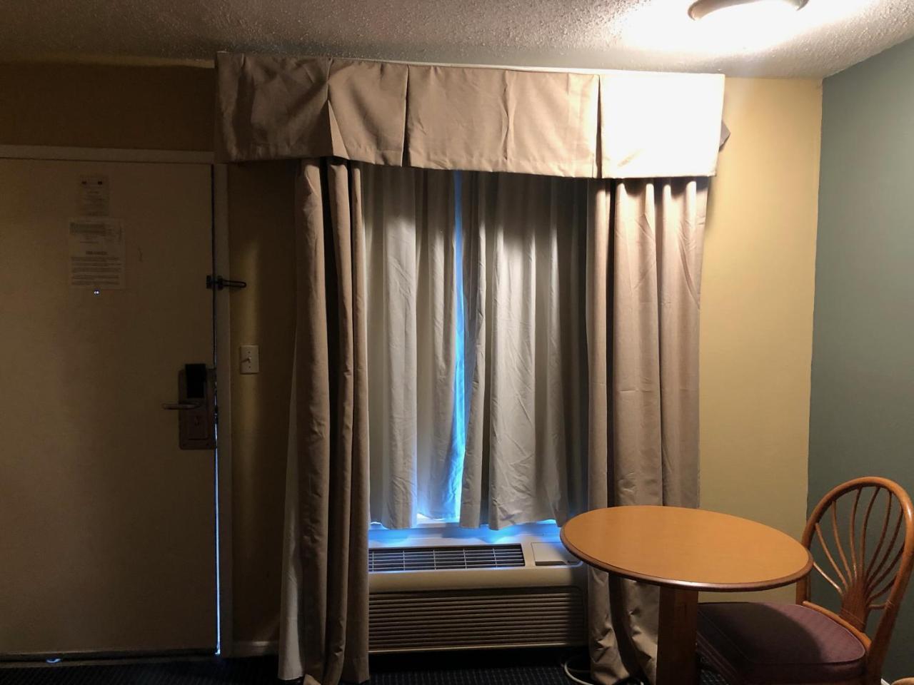 Americas Best Inn - Savannah I-95 Джорджтаун Экстерьер фото